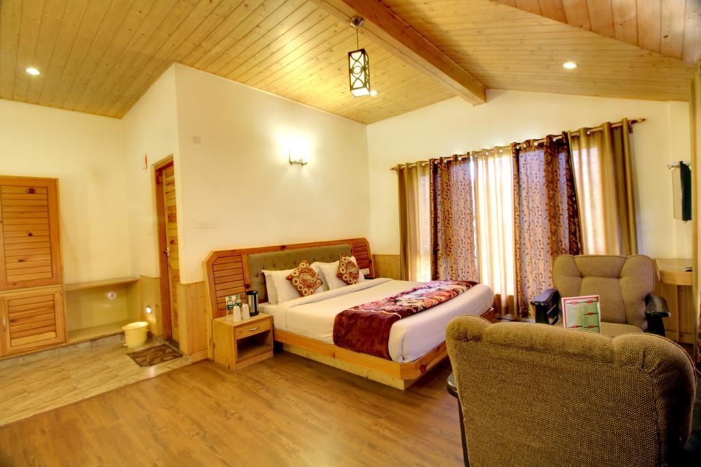 Hotel Thomas Villa Manāli Esterno foto