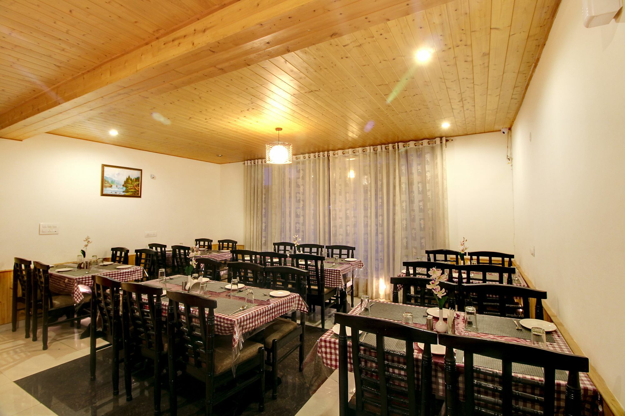 Hotel Thomas Villa Manāli Esterno foto